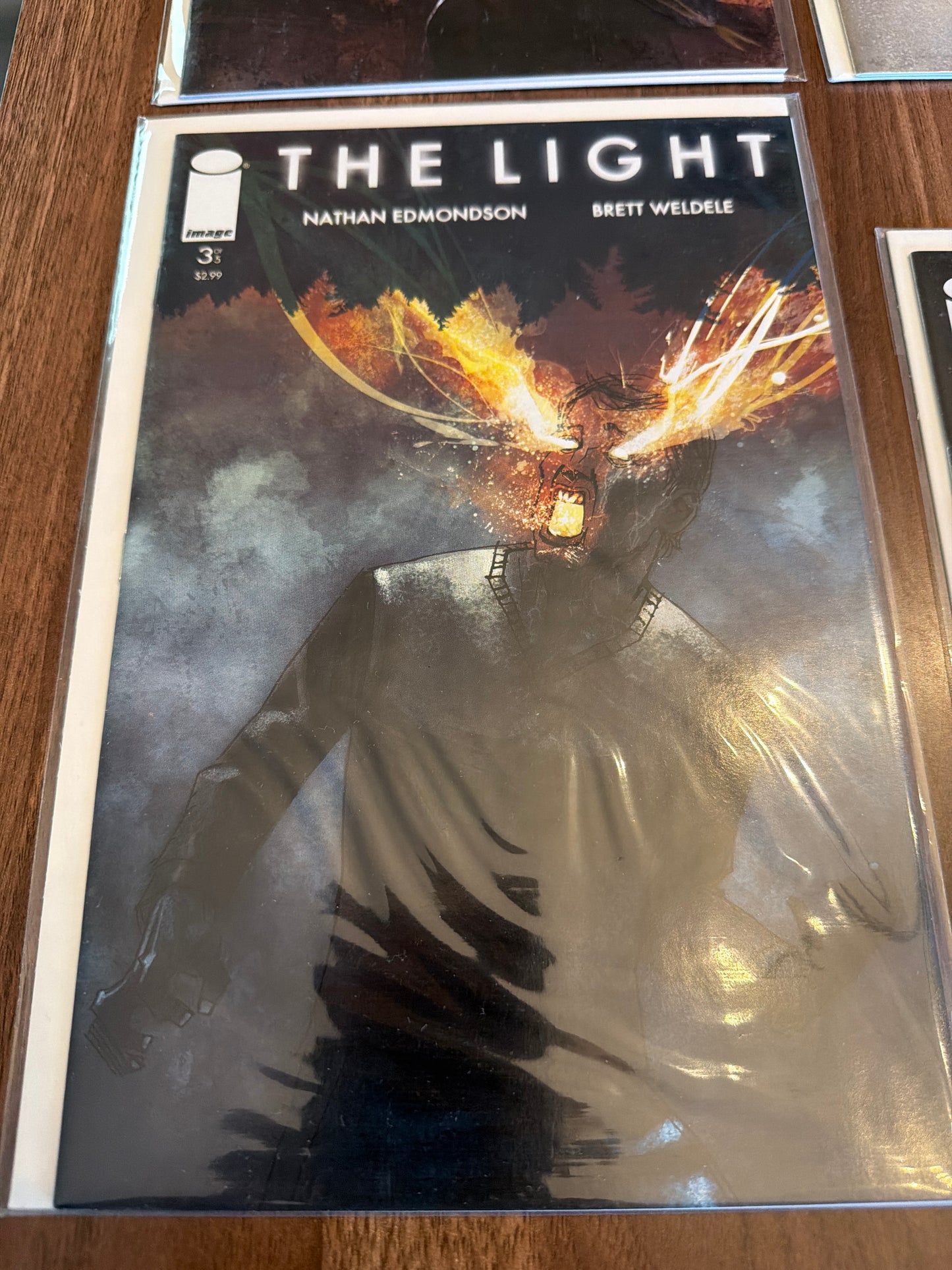 Image Comics The Light Mini Series 1-5 Near Mint Condition*